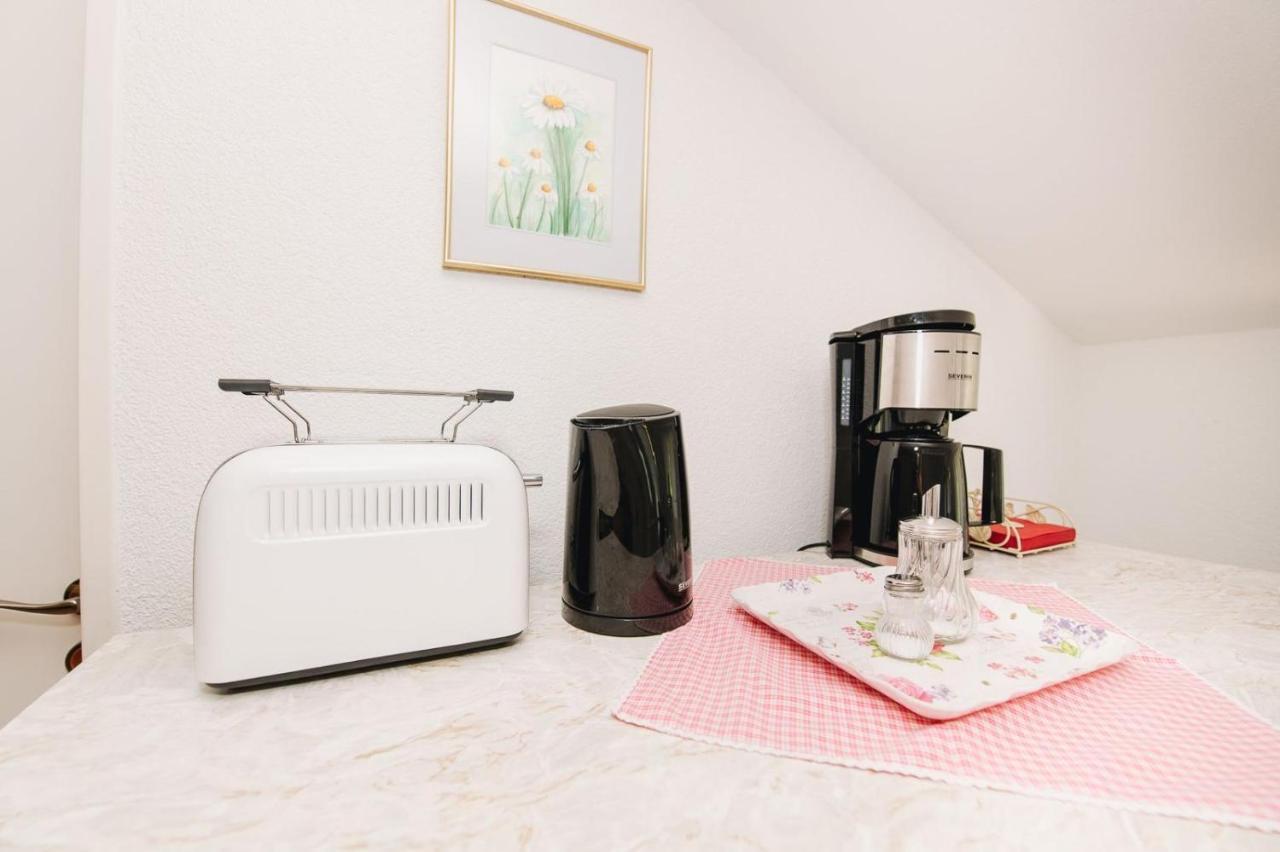 Ferienwohnung Menzer Am See Ohningen Exteriör bild