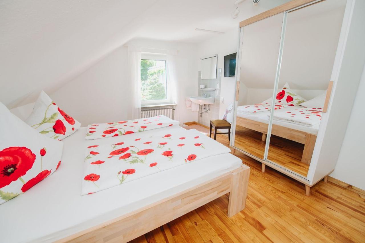 Ferienwohnung Menzer Am See Ohningen Exteriör bild